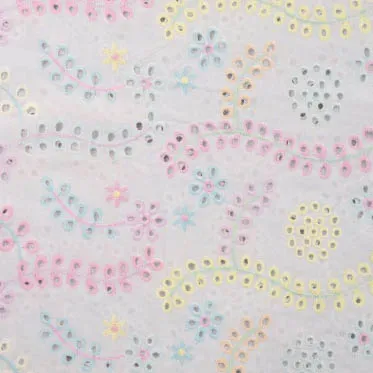 Broderie wit met kleuren - Qjutie & the Qjutest
